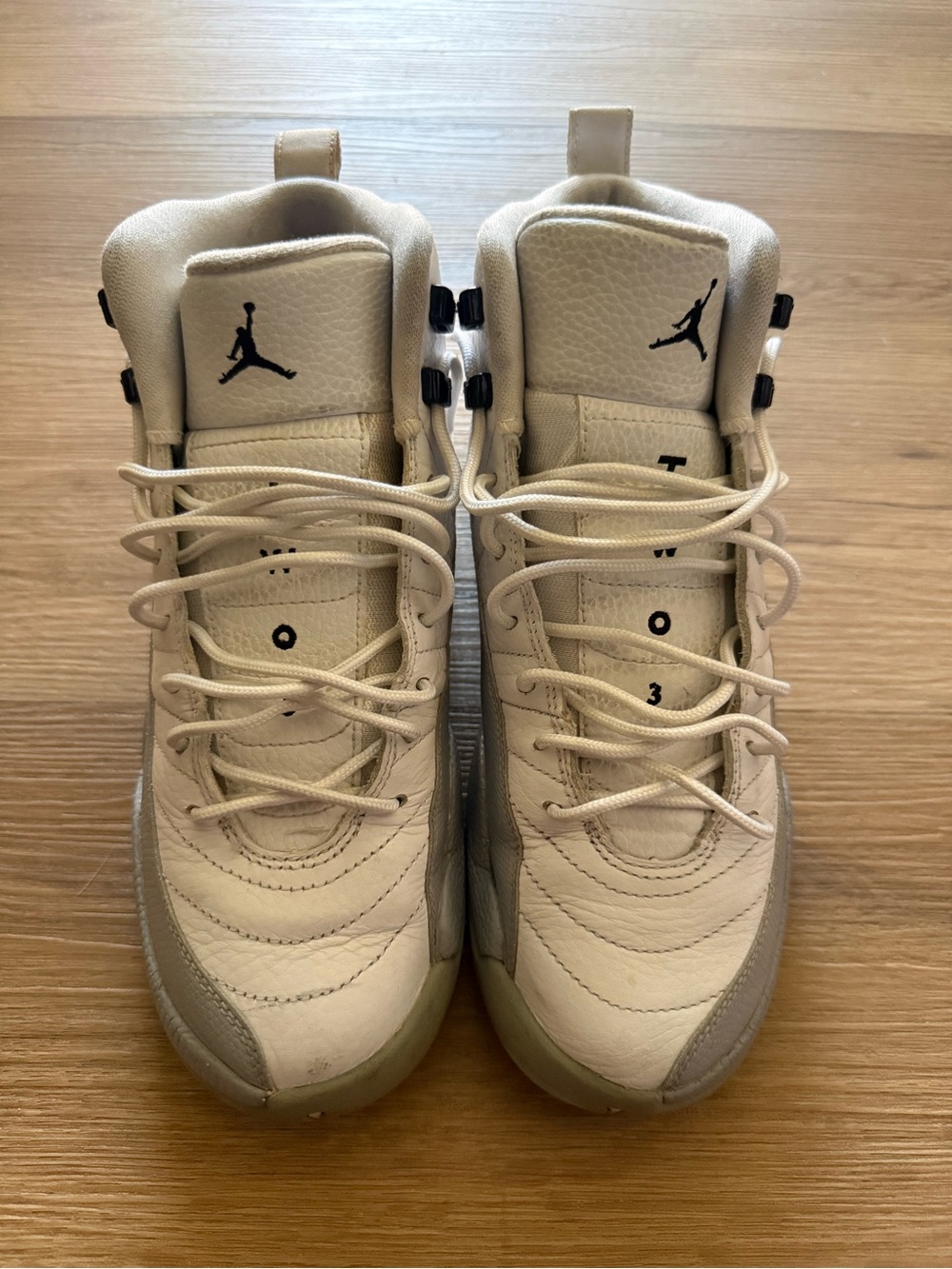 Air Jordan 12 Retro GG Leather Wolf Gray Pre Owned Mens 8.5 - Picture 3 of 5